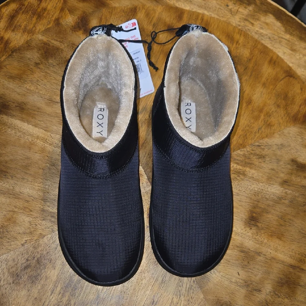 Women's Roxy Boots In Size 6 - Picture 1 of 9